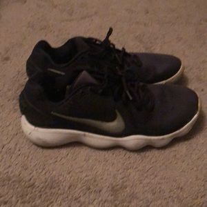 Men’s Nike shoes